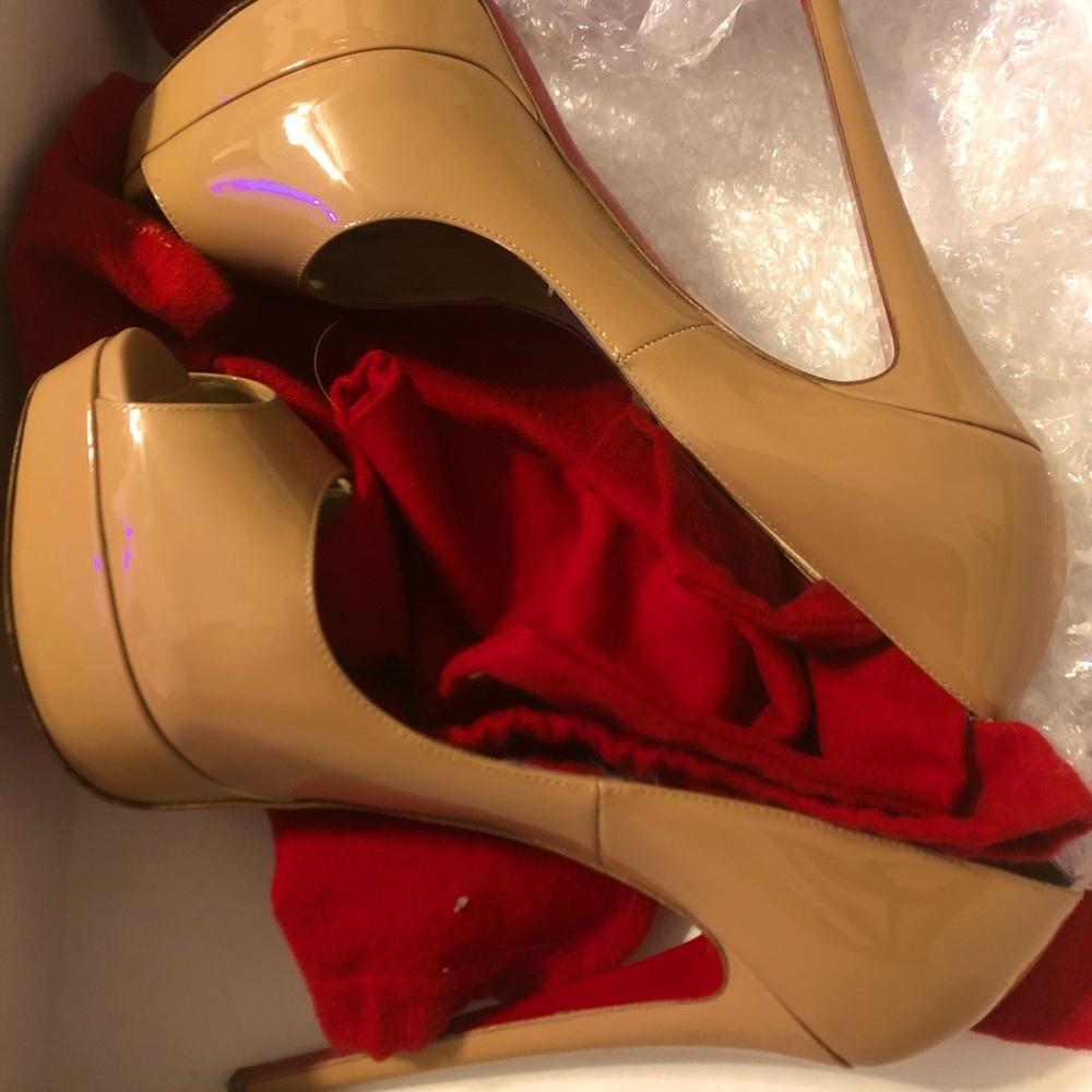LOUBOUTIN LADY PEEP—SZ 41